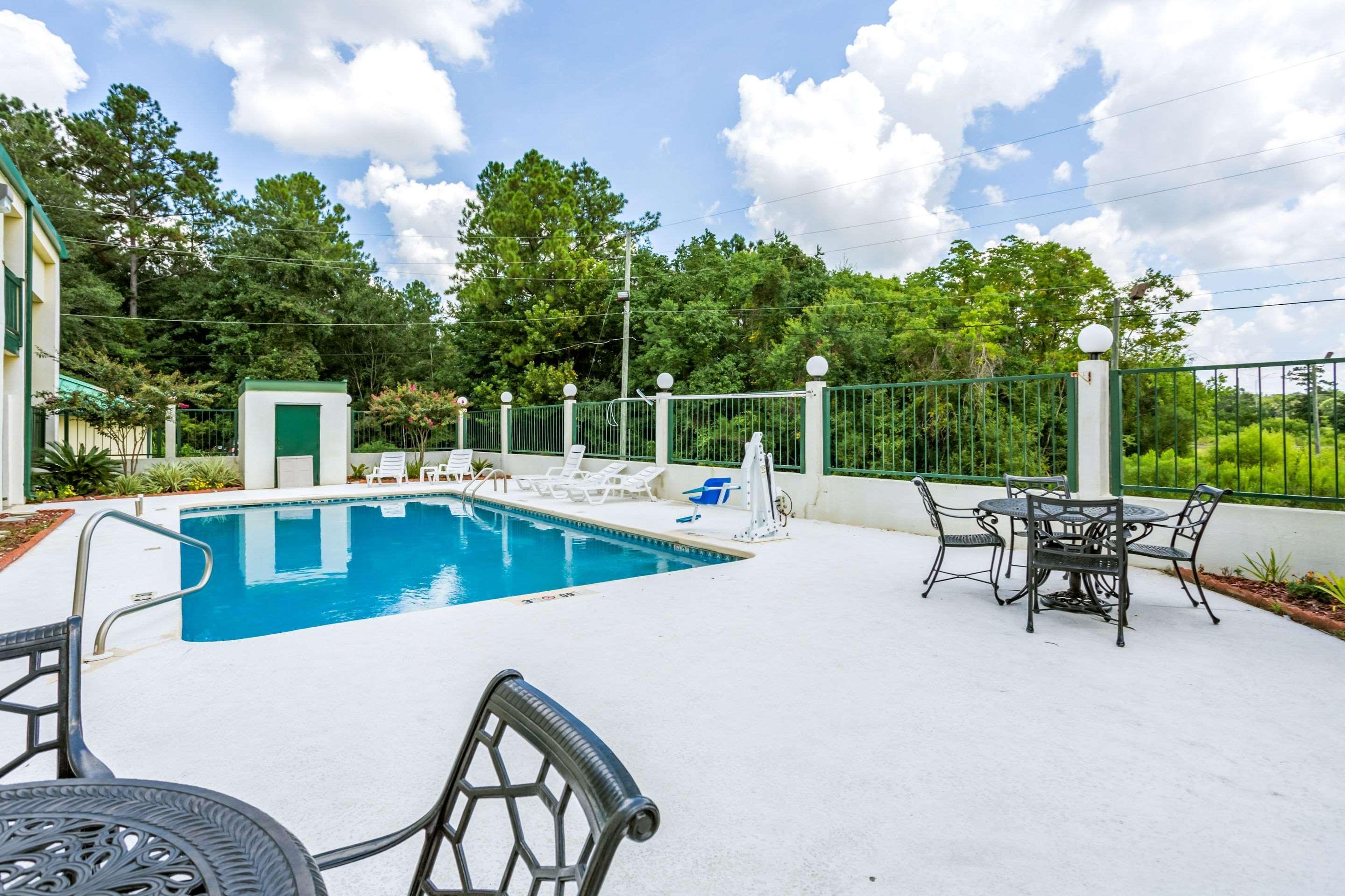 Econo Lodge Picayune Luaran gambar